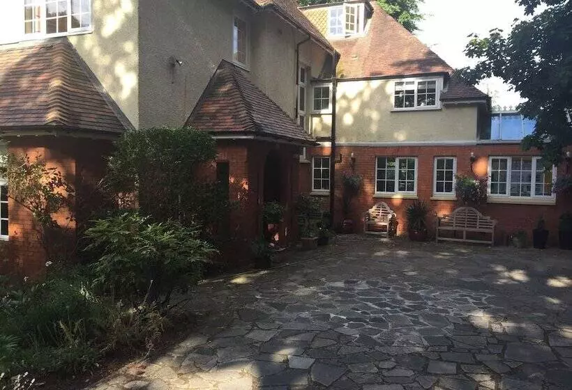 Отель Melford House