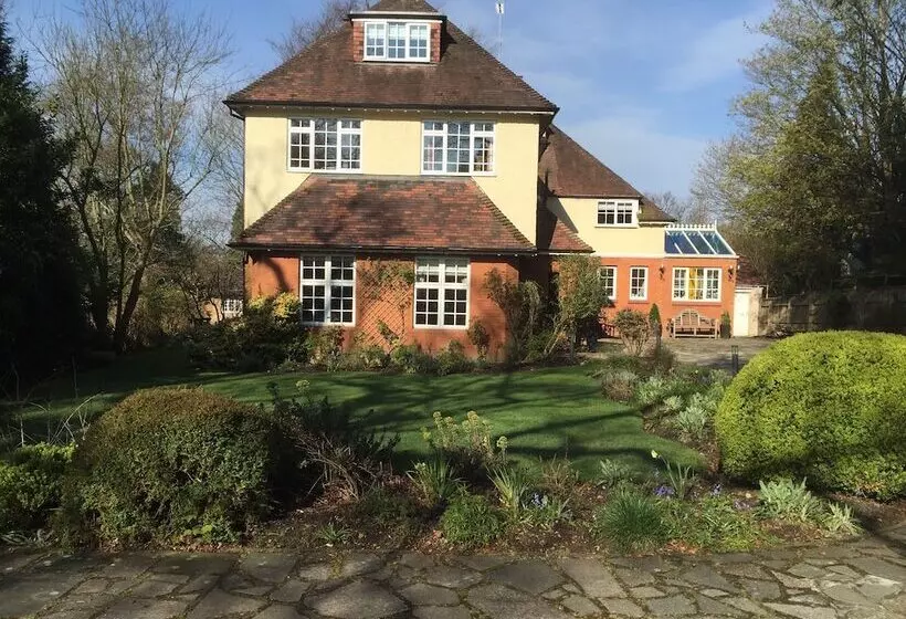 Отель Melford House