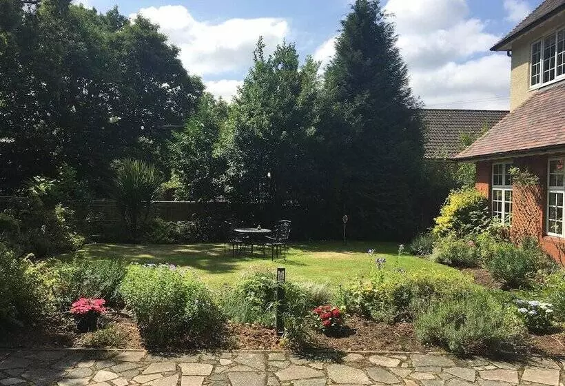 Отель Melford House