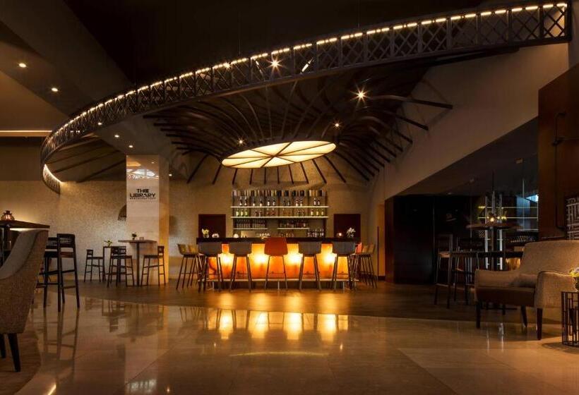 בית מלון כפרי Renaissance By Crystall