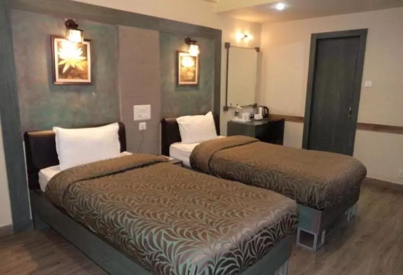 酒店 Majestic Shillong