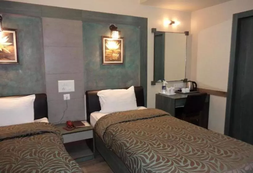 酒店 Majestic Shillong