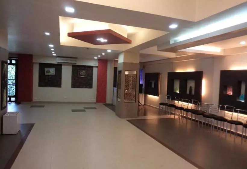 酒店 Majestic Shillong