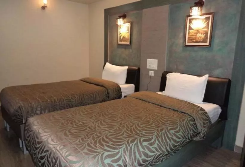 酒店 Majestic Shillong