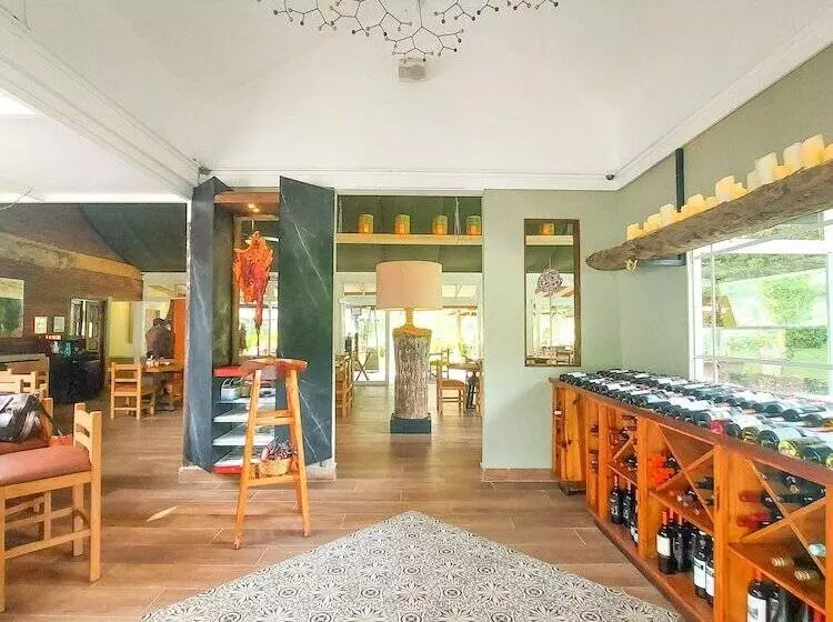 Hotel The Riverside Inn