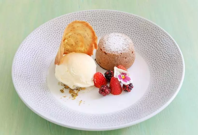 Hotel The Riverside Inn