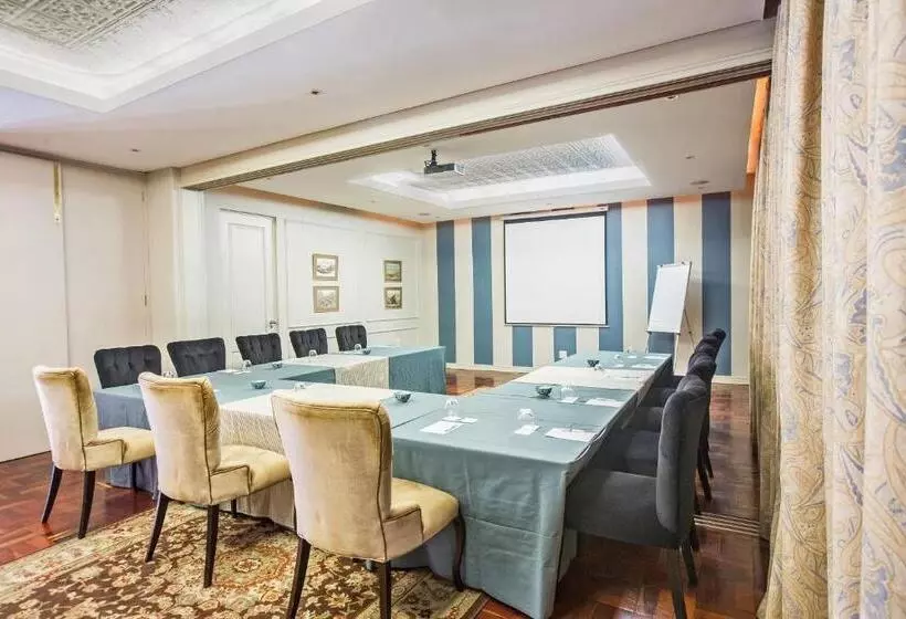 ホテル The Winston