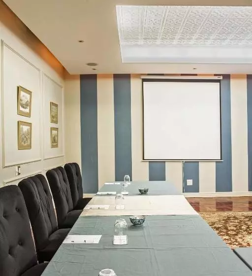 ホテル The Winston