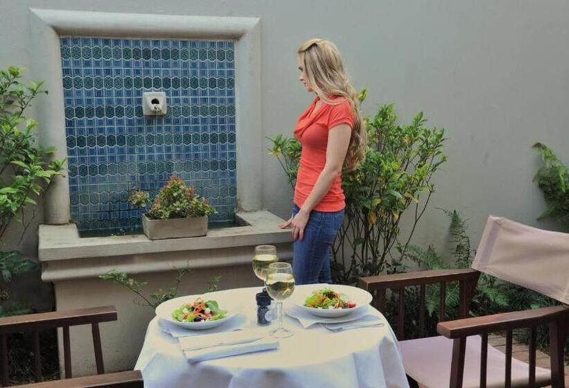 Отель The Winston