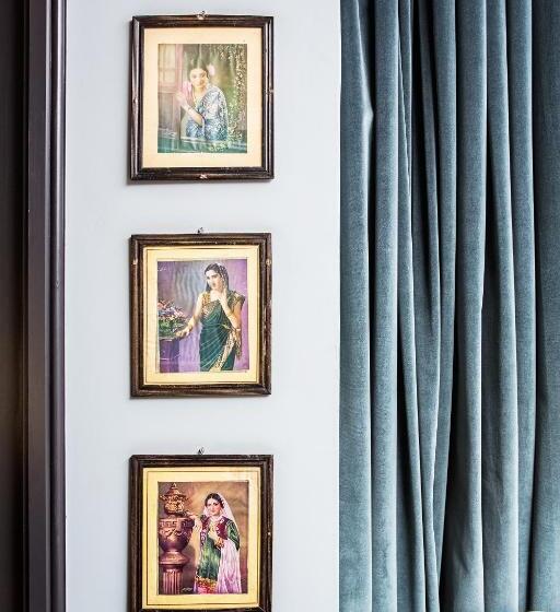 Отель The Winston