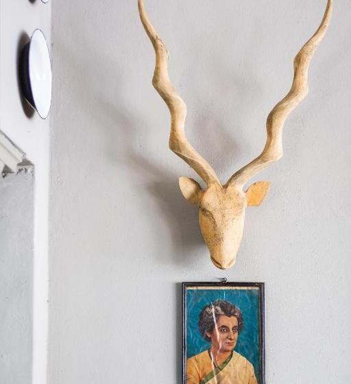 Отель The Winston