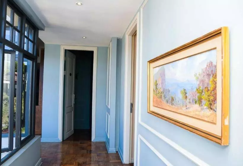 ホテル The Winston