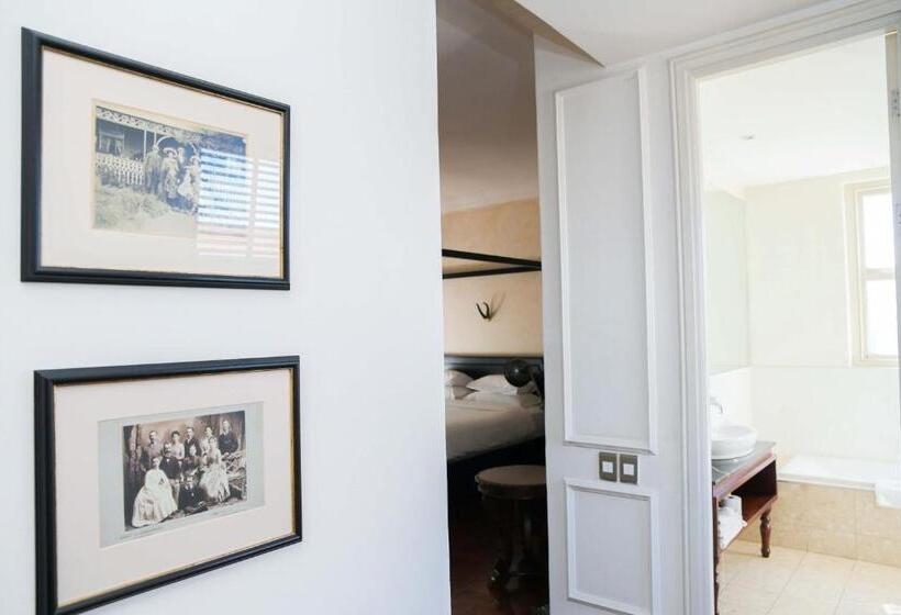 Отель The Winston