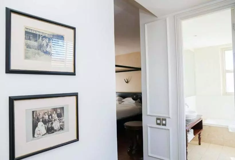 ホテル The Winston