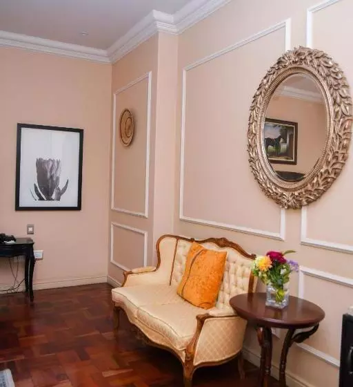 ホテル The Winston