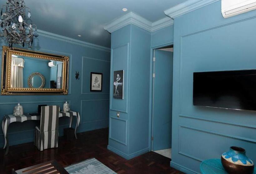 Отель The Winston