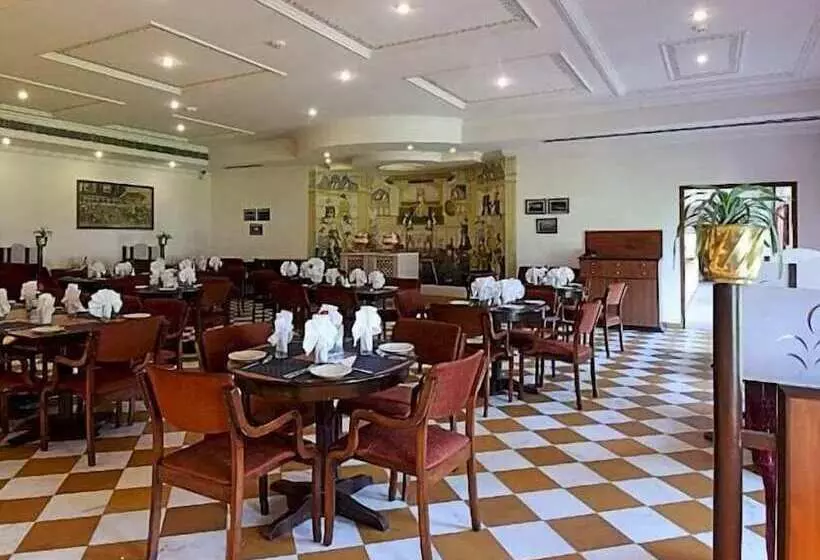 The Gold Palace & Resorts