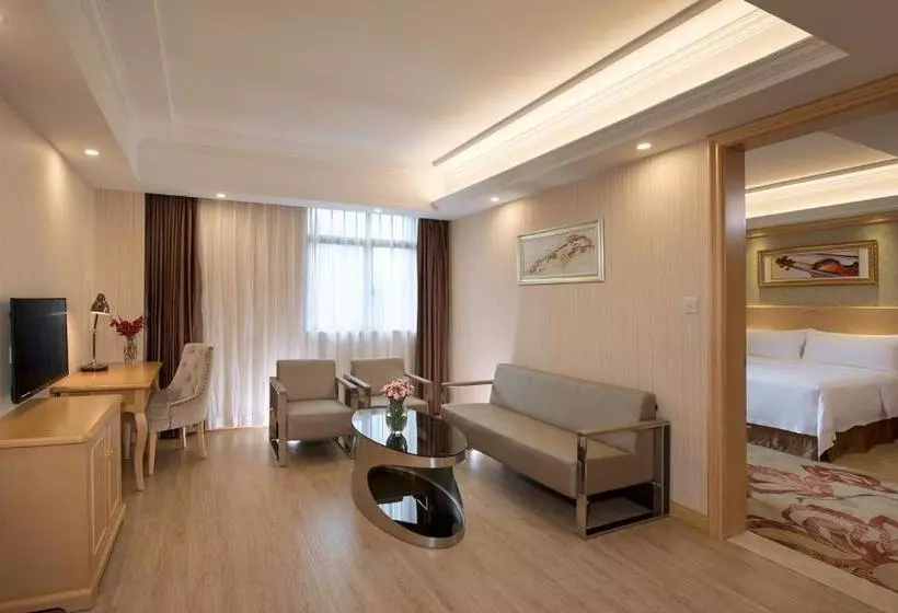 Vienna Hotel Shenzhen Minzhi Branch