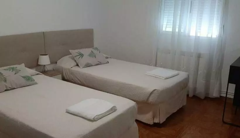 Aamiaismajoitus (B&B) Alojamiento Casa León