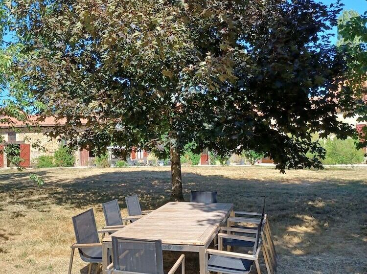 Bed and Breakfast Domaine De Savignac