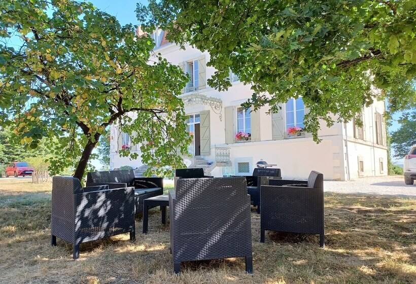 Bed and Breakfast Domaine De Savignac