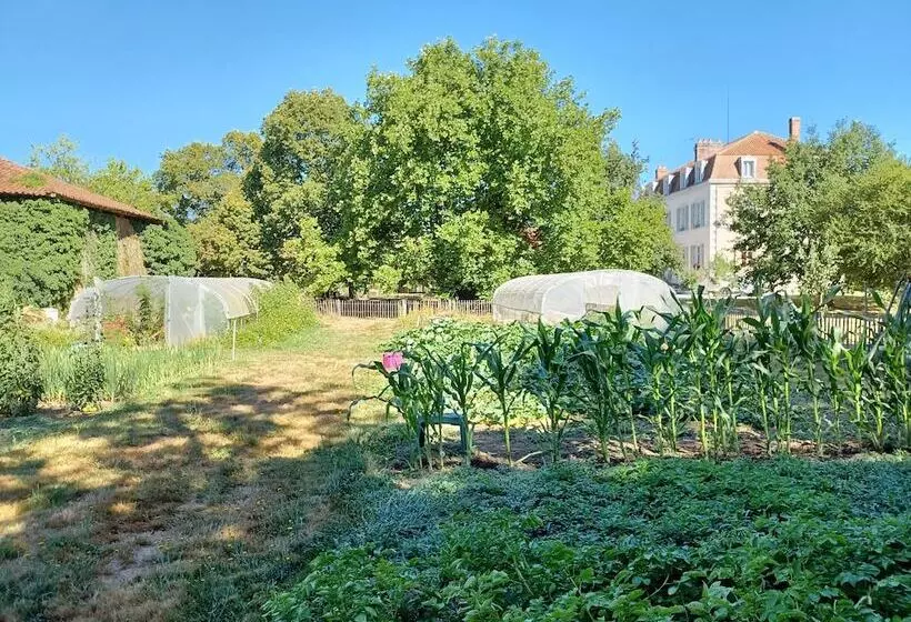 Aamiaismajoitus (B&B) Domaine De Savignac