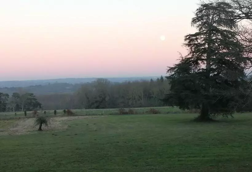 Aamiaismajoitus (B&B) Domaine De Savignac