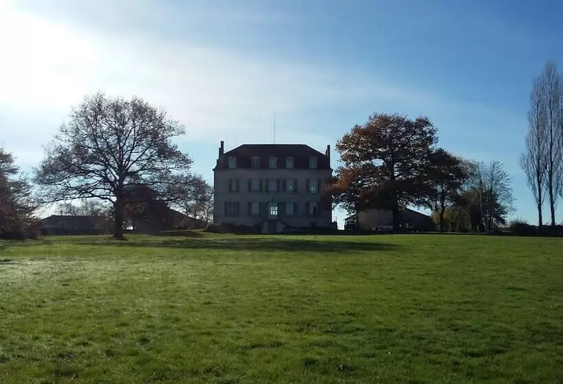 Aamiaismajoitus (B&B) Domaine De Savignac