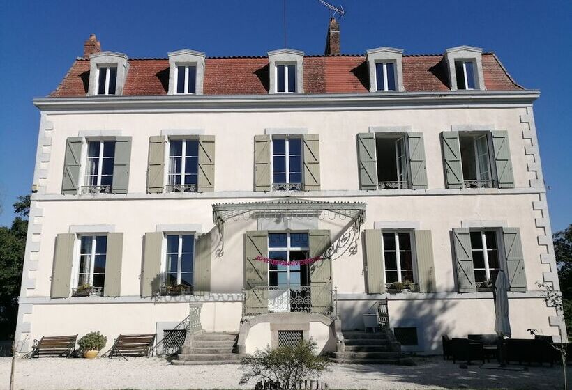 Bed and Breakfast Domaine De Savignac