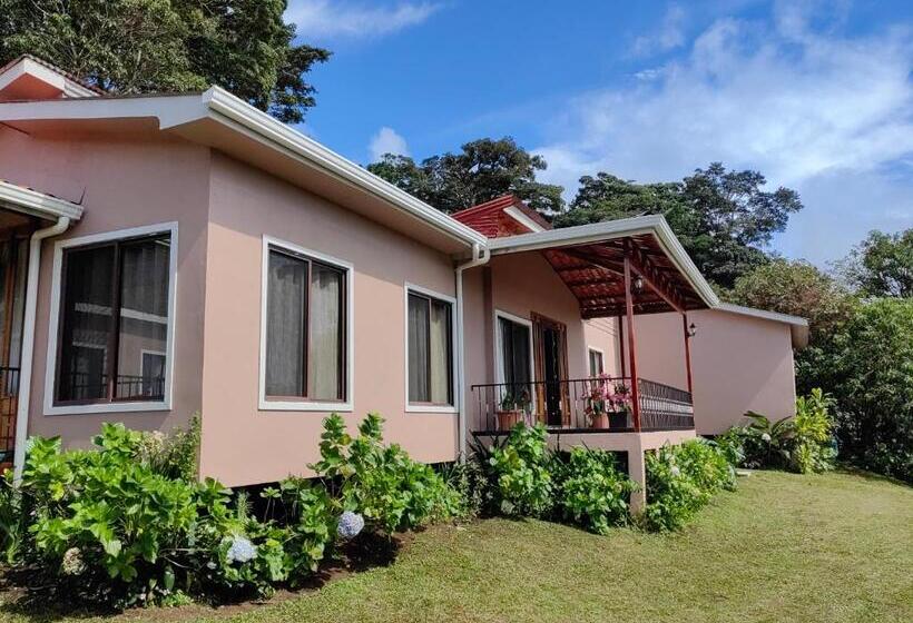 هتل Monteverde House