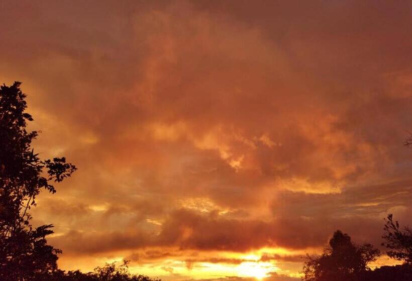 هتل Monteverde House