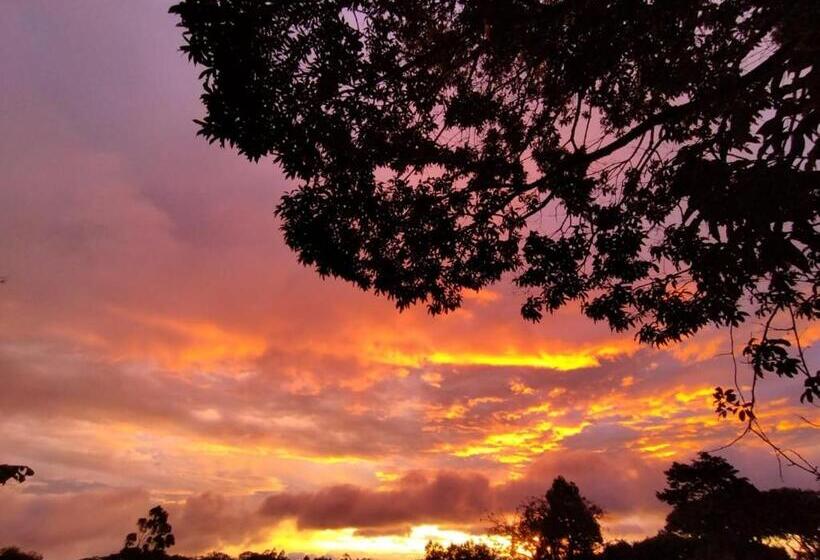 هتل Monteverde House