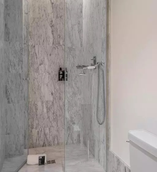 هتل One Shot Aragó