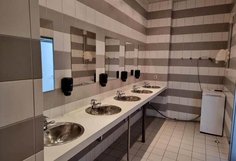 Laola Living   Hostel