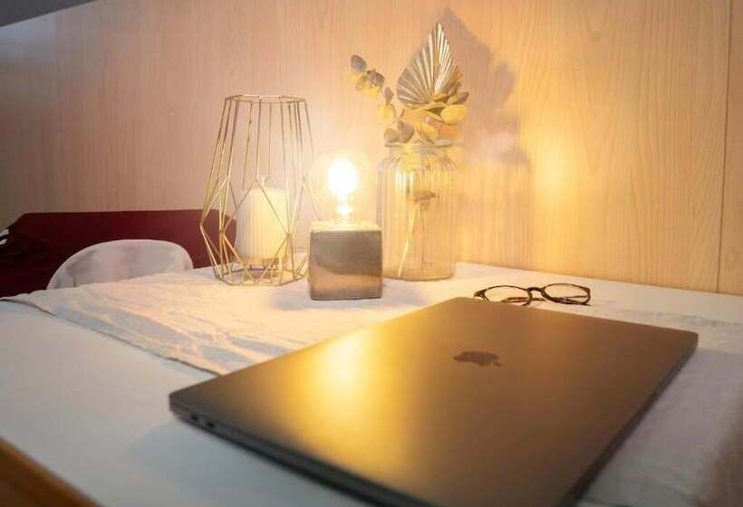 Laola Living   Hostel