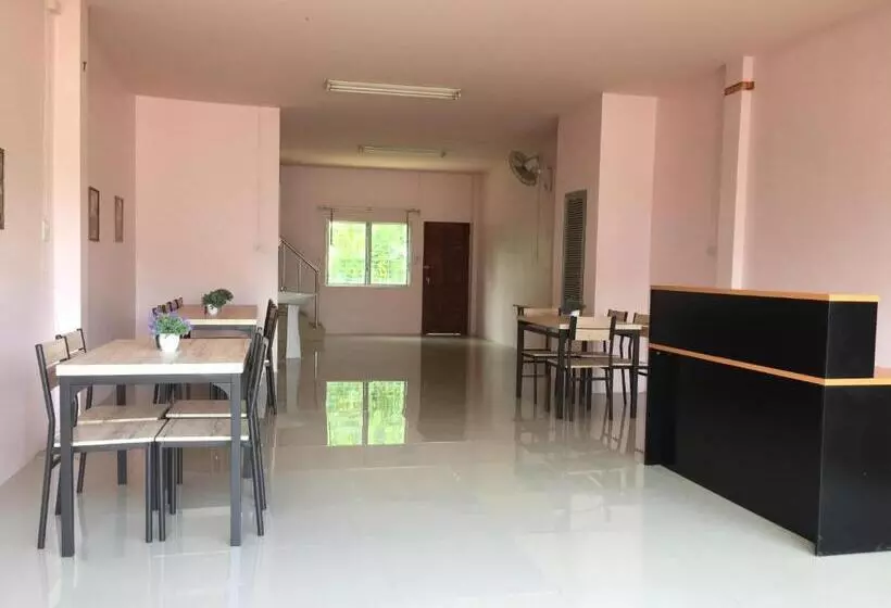 Retkeilymaja Connexion