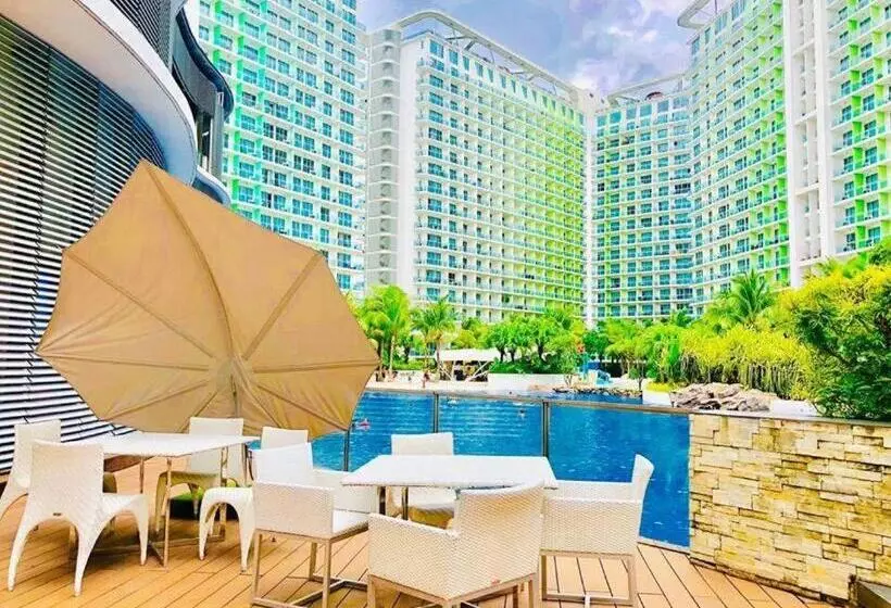 Azure Urban Resort A4 Near Airport Mall With Wavepool