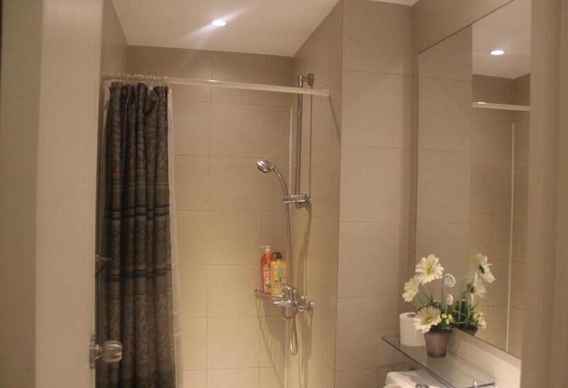 Azure Urban Resort A4 Near Airport Mall With Wavepool