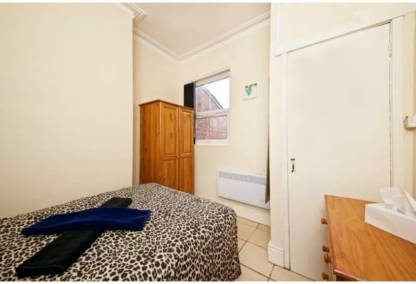 تختخواب و صبحانه Liverpool City Stays  Economy Room  Close To City Centre Aa