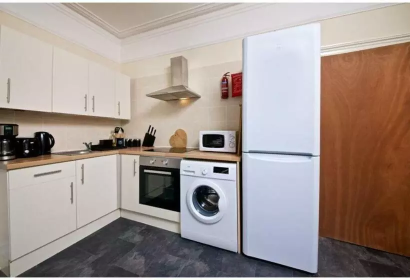 تختخواب و صبحانه Liverpool City Stays  Economy Room  Close To City Centre Aa