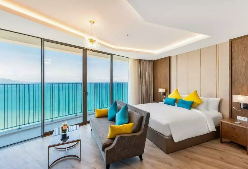 Panorama Star Beach Nha Trang