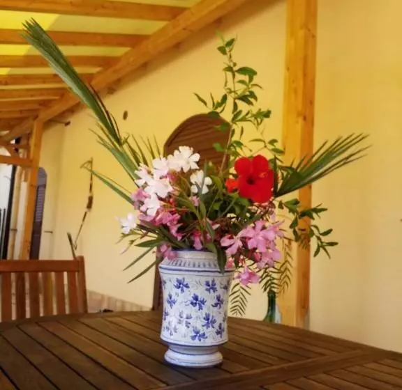 پانسیون Agrialma