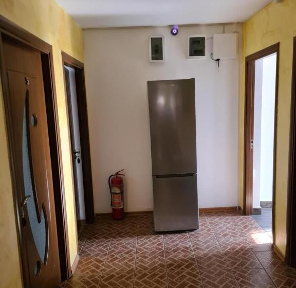 بنسيون Camere De închiriat Duly Costinești