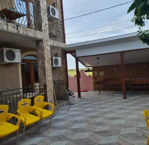 ペンション Camere De închiriat Duly Costinești