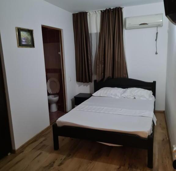 بنسيون Camere De închiriat Duly Costinești