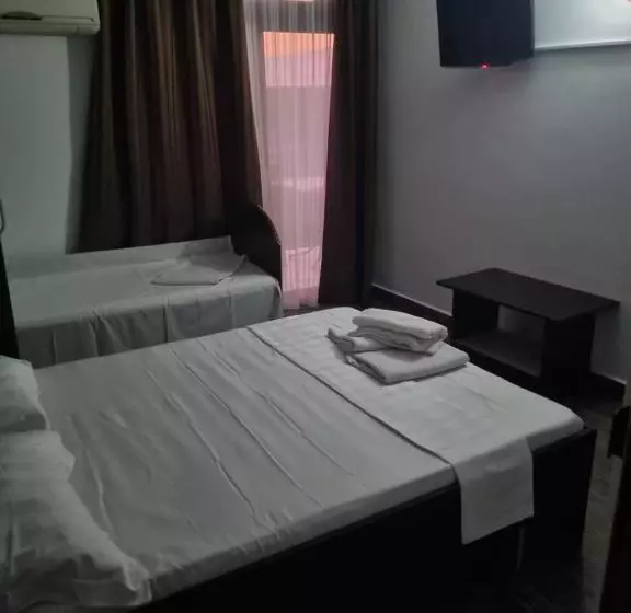 ペンション Camere De închiriat Duly Costinești