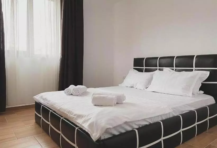 ペンション The Sweet House