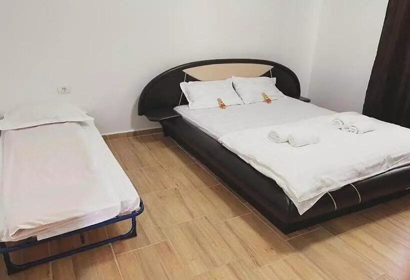 ペンション The Sweet House