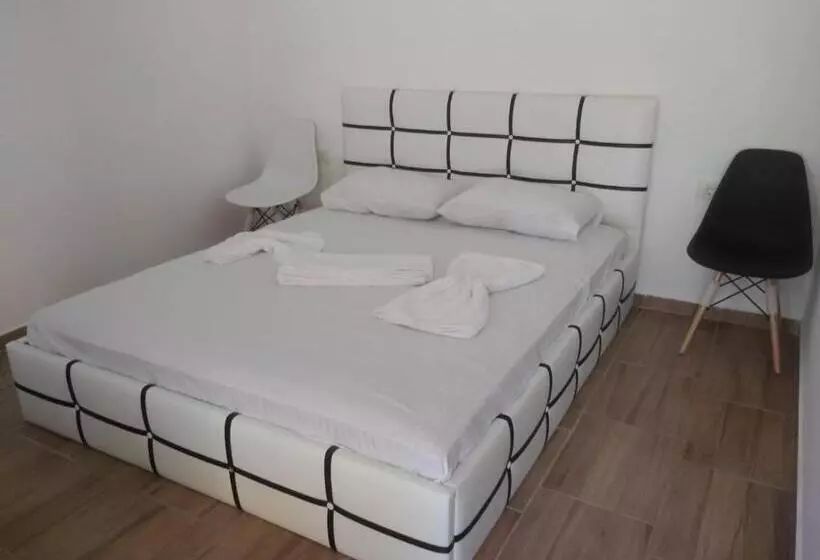 ペンション The Sweet House