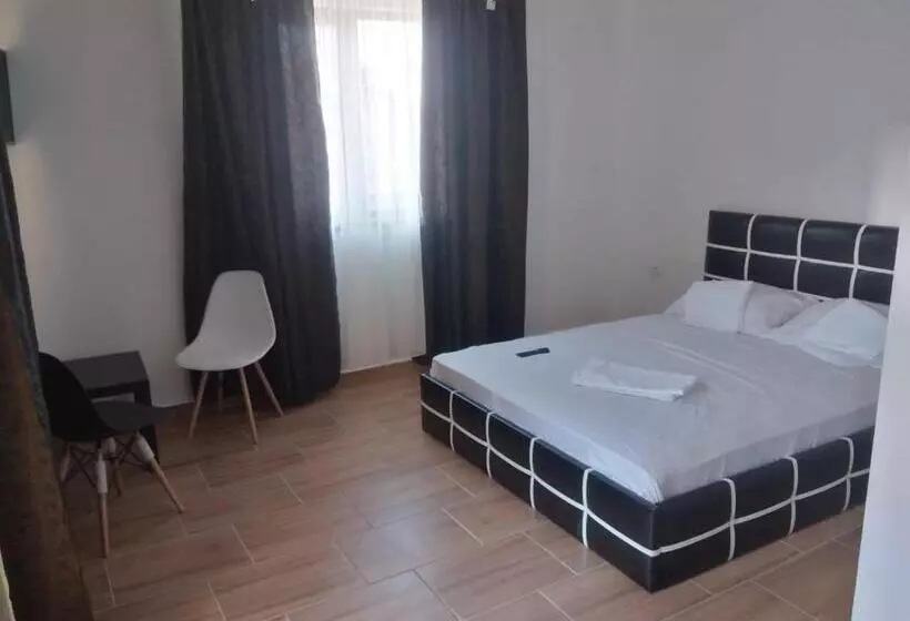 ペンション The Sweet House